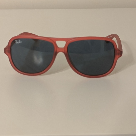 Ray-Ban sunglasses - Picture 2 of 4
